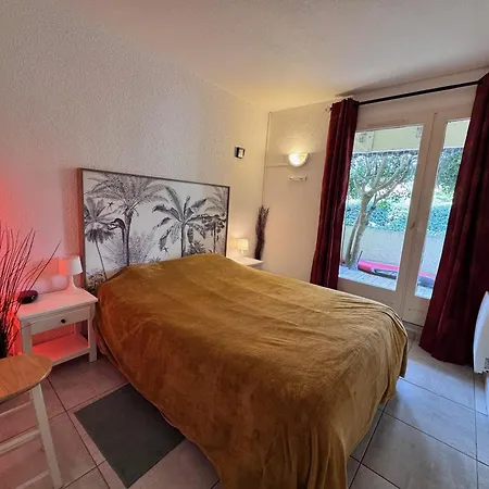 Lumineux A 300m De L'ocean Et Proche Du Marche, Rez-de-chaussee, Terrasse Amenagee. - Fr-1-239-1041 Apartment *